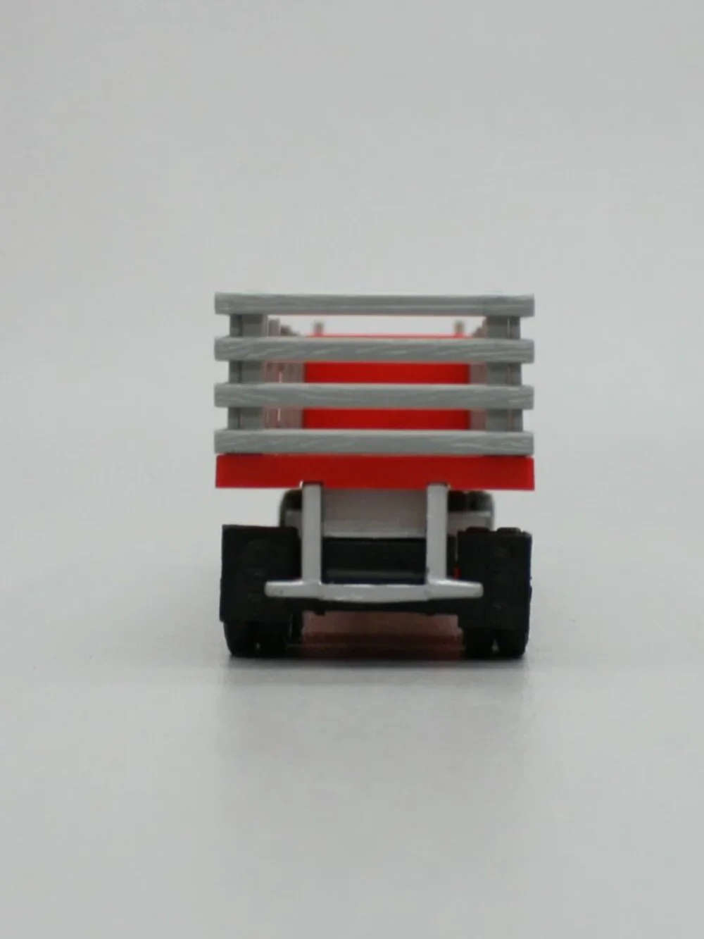 Lionel Trains O-Gauge Red Semi Tractor Trailer Truck Removeable Side Kit Flatbed